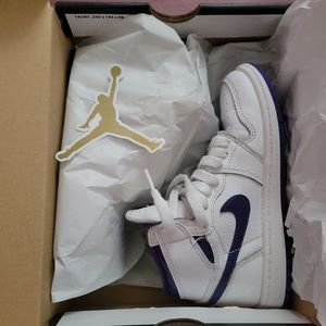 Air Jordan 1 Court Purple